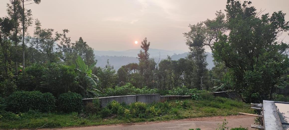 Darshan'S Home Stay ماديكيري المظهر الخارجي الصورة